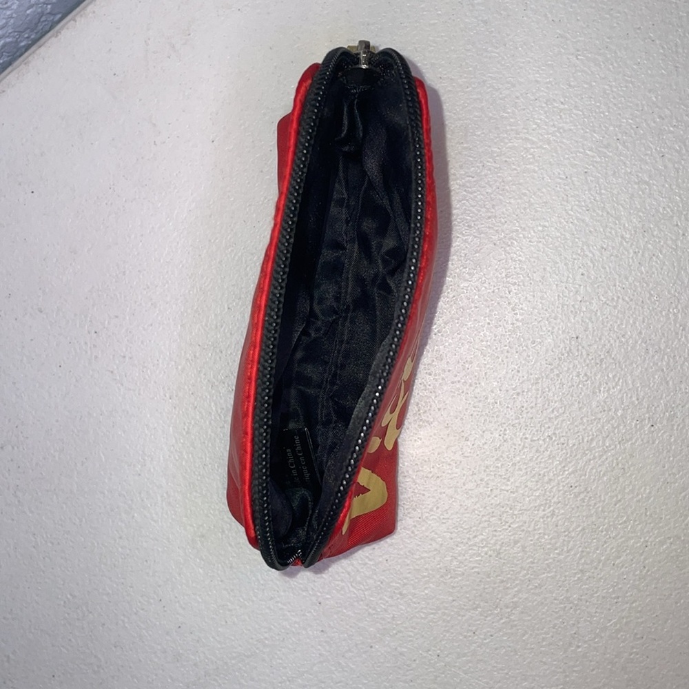 VICTORIA'S SECRET MAKEUP BAG VS Mini Makeup Bag Purse size Makeup Bag 👛Red Gold - Picture 8 of 11